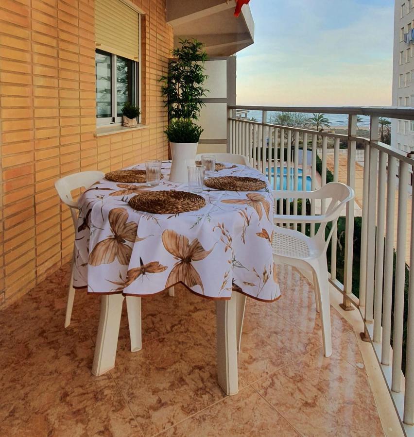 Monela Front Beach Solo Familias Playa de Gandia Εξωτερικό φωτογραφία