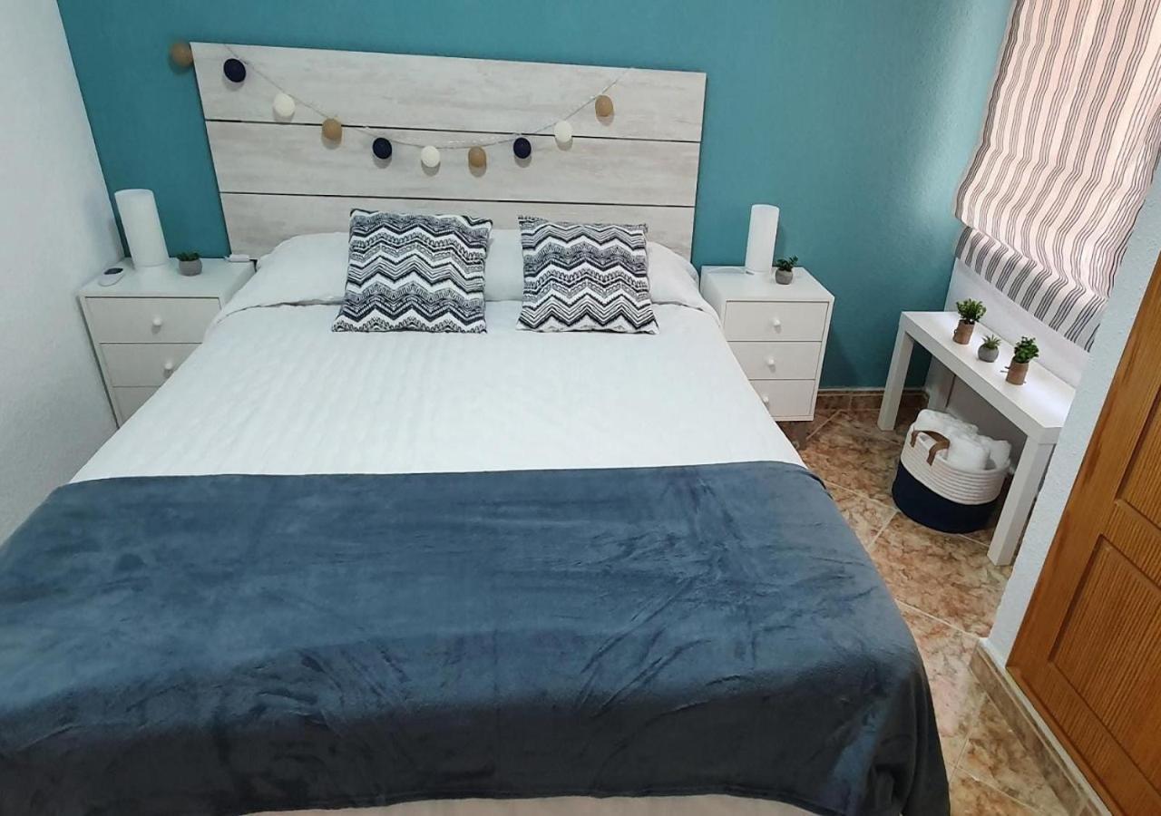 Monela Front Beach Solo Familias Playa de Gandia Εξωτερικό φωτογραφία